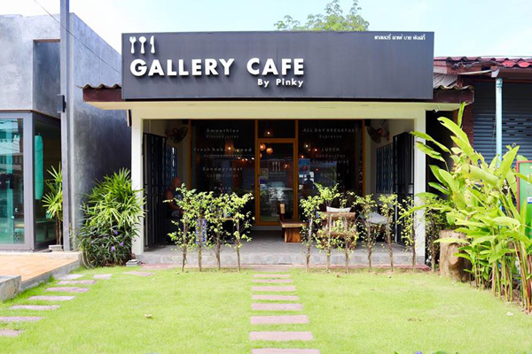 Gallery cafe by pinky