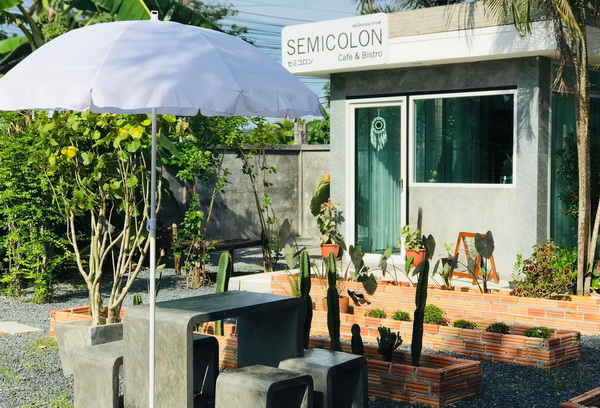 Semicolon Cafe & Bistro - Phuket.Net