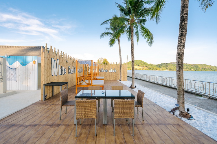 White Rabbit Beach Club - Phuket.Net