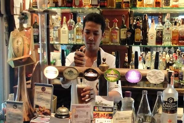 Angus O'Tool's Irish Pub & Restaurant - Phuket.Net