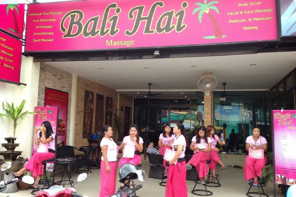 Pebish Tog Vært for Bali Hai Spa & Massage - Phuket.Net