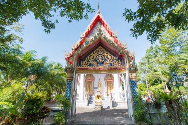 Wat Muang Mai Temple - Phuket.Net