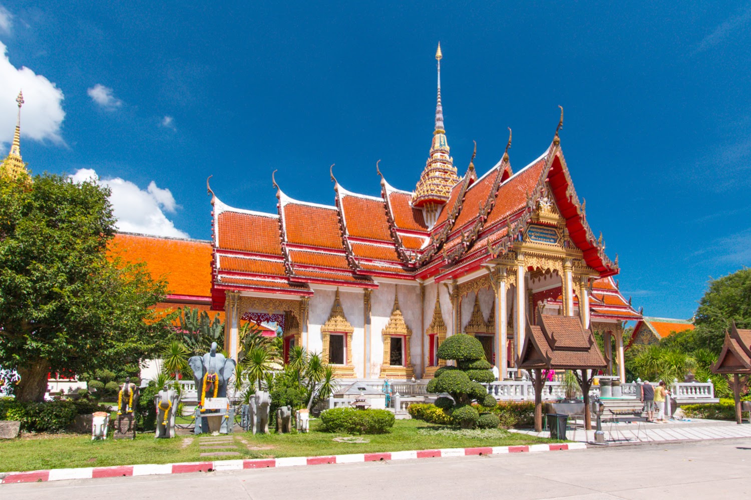 Phuket Temple & Shrine Photos - Phuket.Net