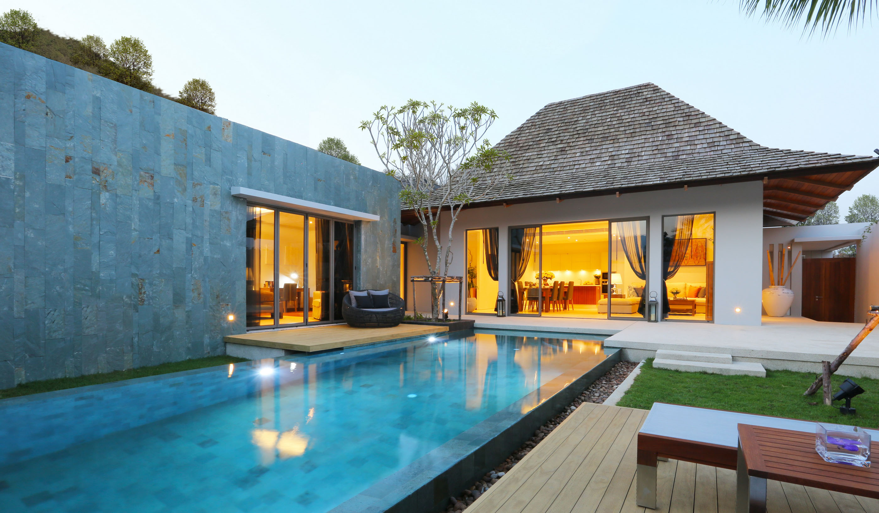 INVESTMENT OPPORTUNITIES 2 https://cdn.phuket.net/bucket/mainsite/media/2019/11/Anchan-Hills-Villa.jpg