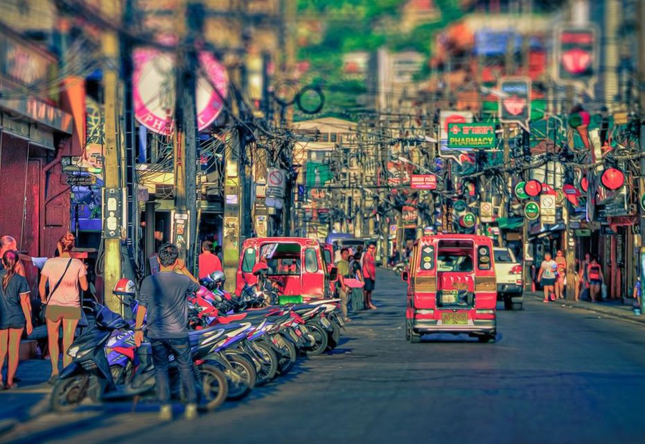 Phuket Private Car or Minibus Rental with Driver