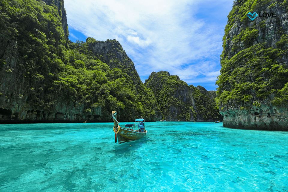 Phuket: Luxury Yacht Day Tour to Phi Phi Island & Maya Bay - Phuket.Net