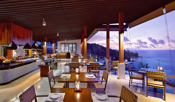 14 Stunning Rooftop Bars & Restaurants in Phuket – Phuket.Net