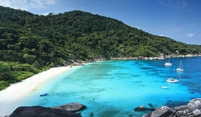 islands to visit near phuket
