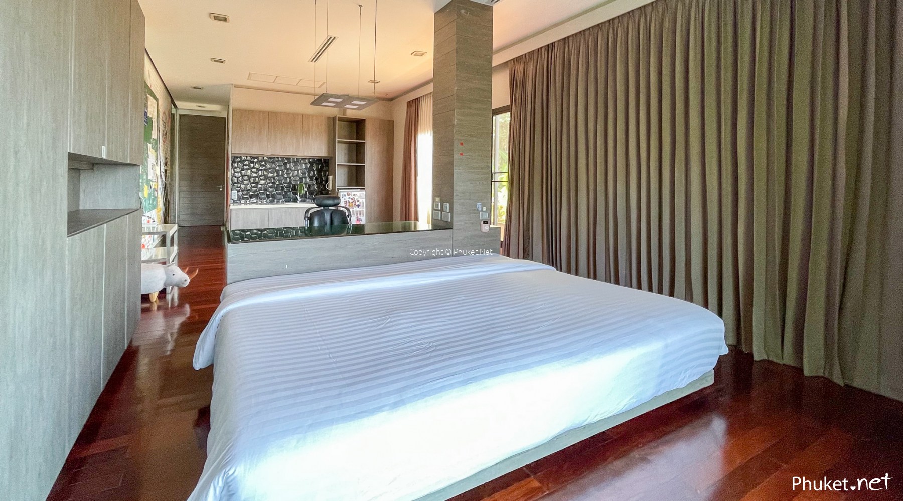 Palatial Unique Ocean View Pool Villa in Karon - 5 beds/8 baths ...