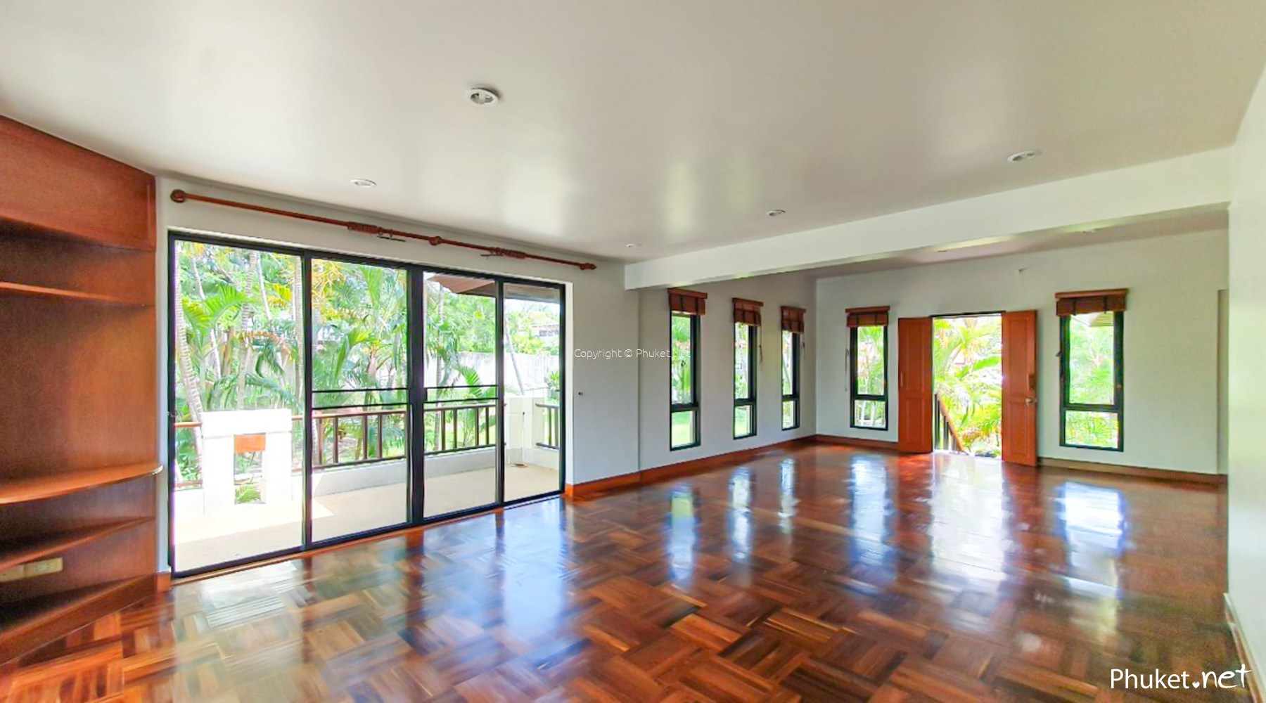 Nai Harn Baan Bua Phuket Villas For Sale