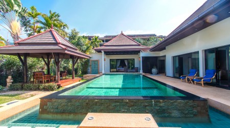 Gorgeous Balinese-style Pool Villa in Surin