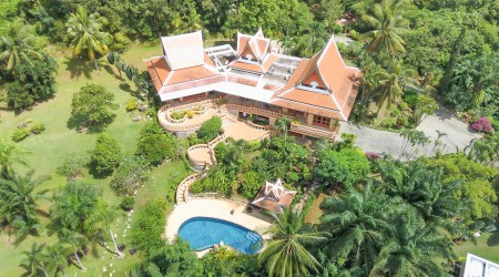 Exclusive Thai-style pool Villa in Layan