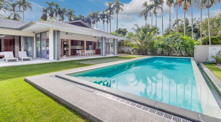 Tropical Pool Villa near Yacht Haven Marina