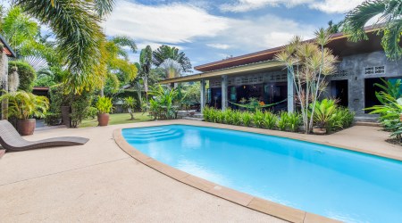 Loft-style Pool Villa with Garden near Naiyang Beach