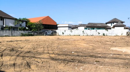 Land Plot Over 1.5 Rai Only 180 Metres from Rawai Beach