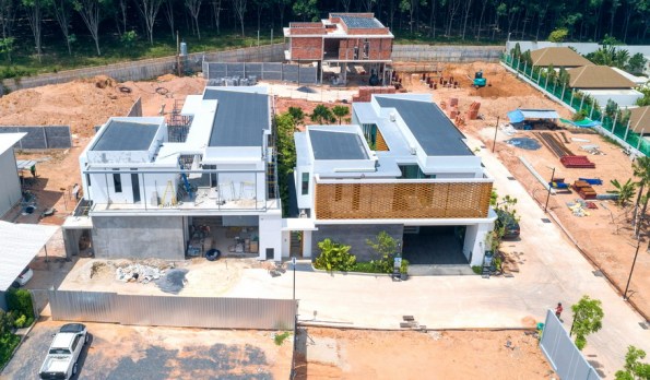 https://cdn.phuket.net/bucket/property/size/595/348/2024/06/4778-from-above-2.jpg?brand=88